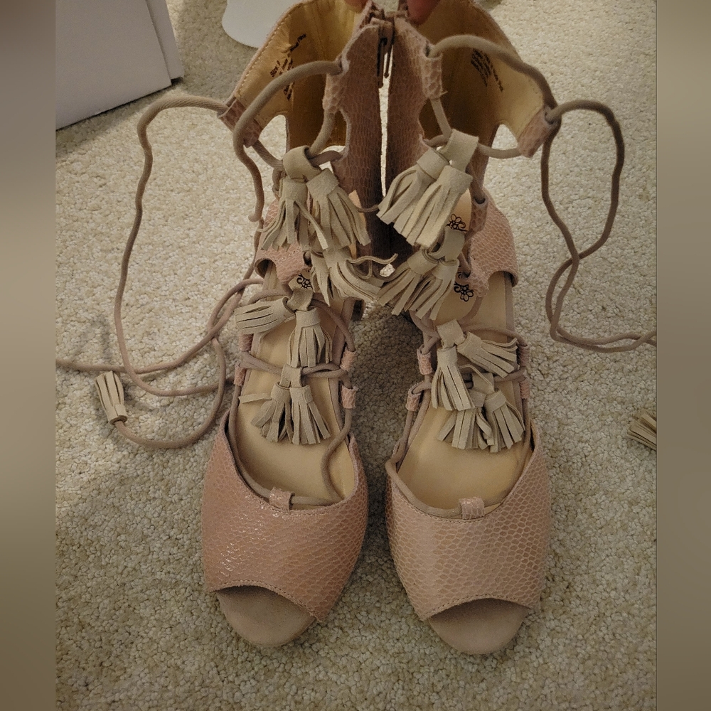Joyfolie tan heels with fringe Size 9 womens